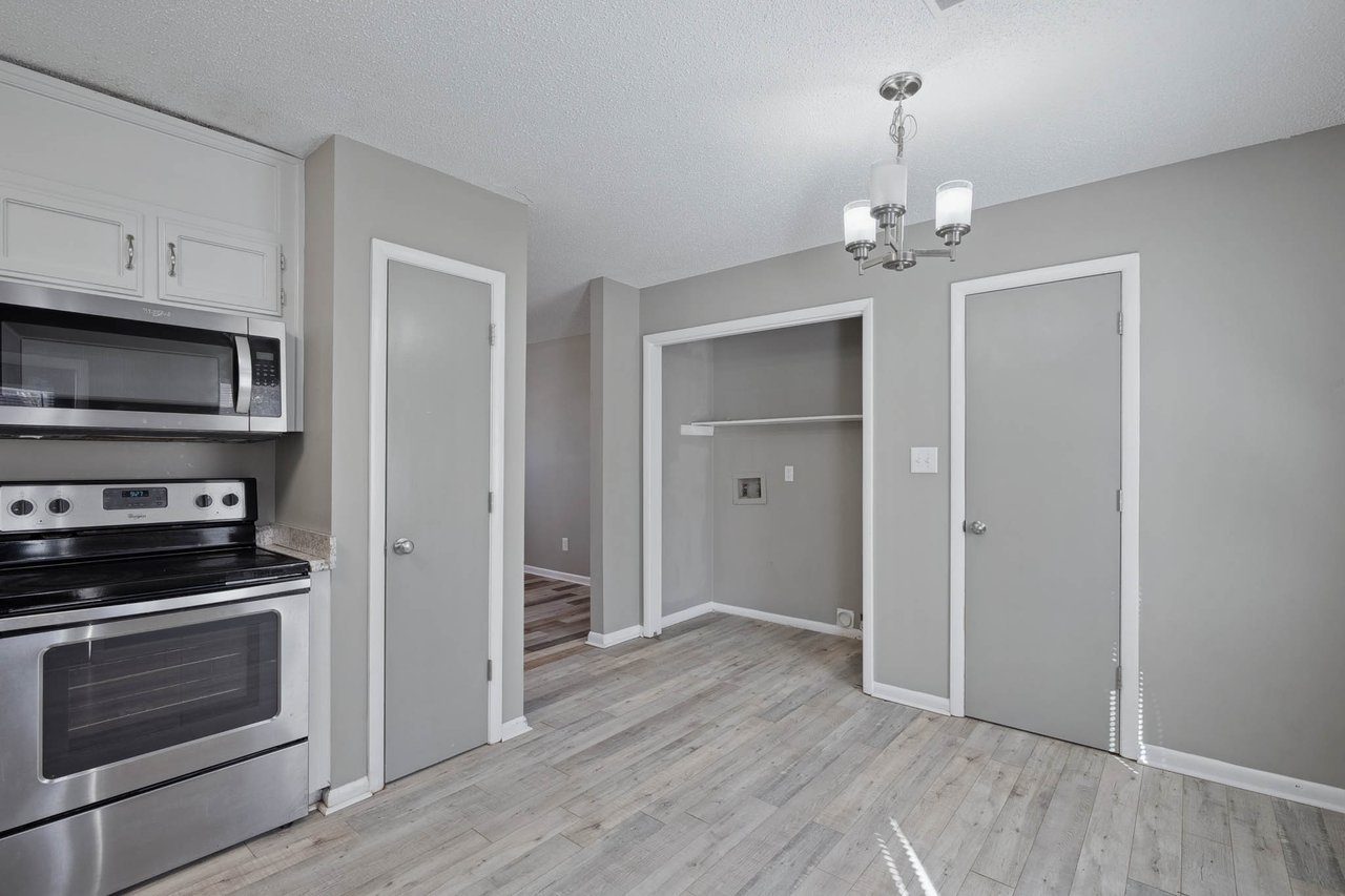 Updated Quaint Home - Minutes from Redstone Arsenal Gate