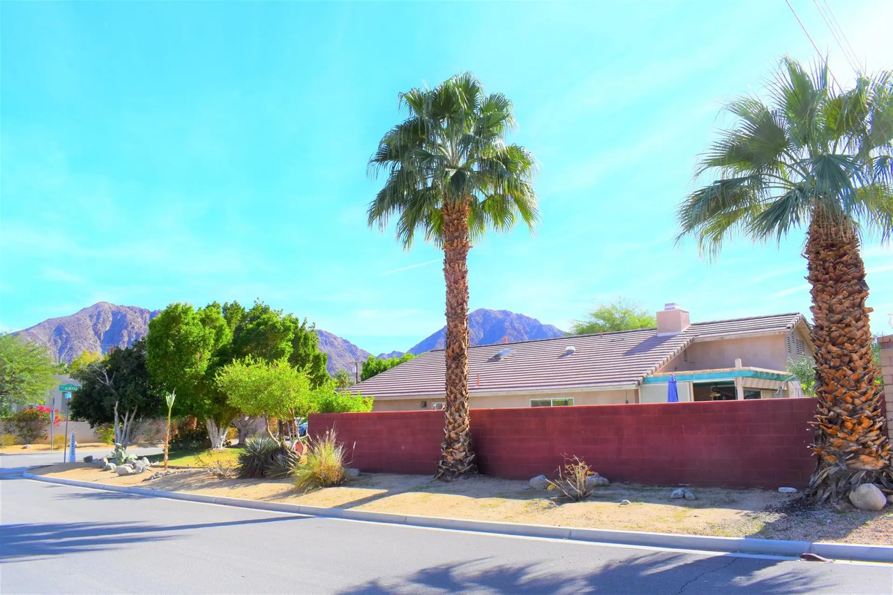52505 Avenida Alvarado