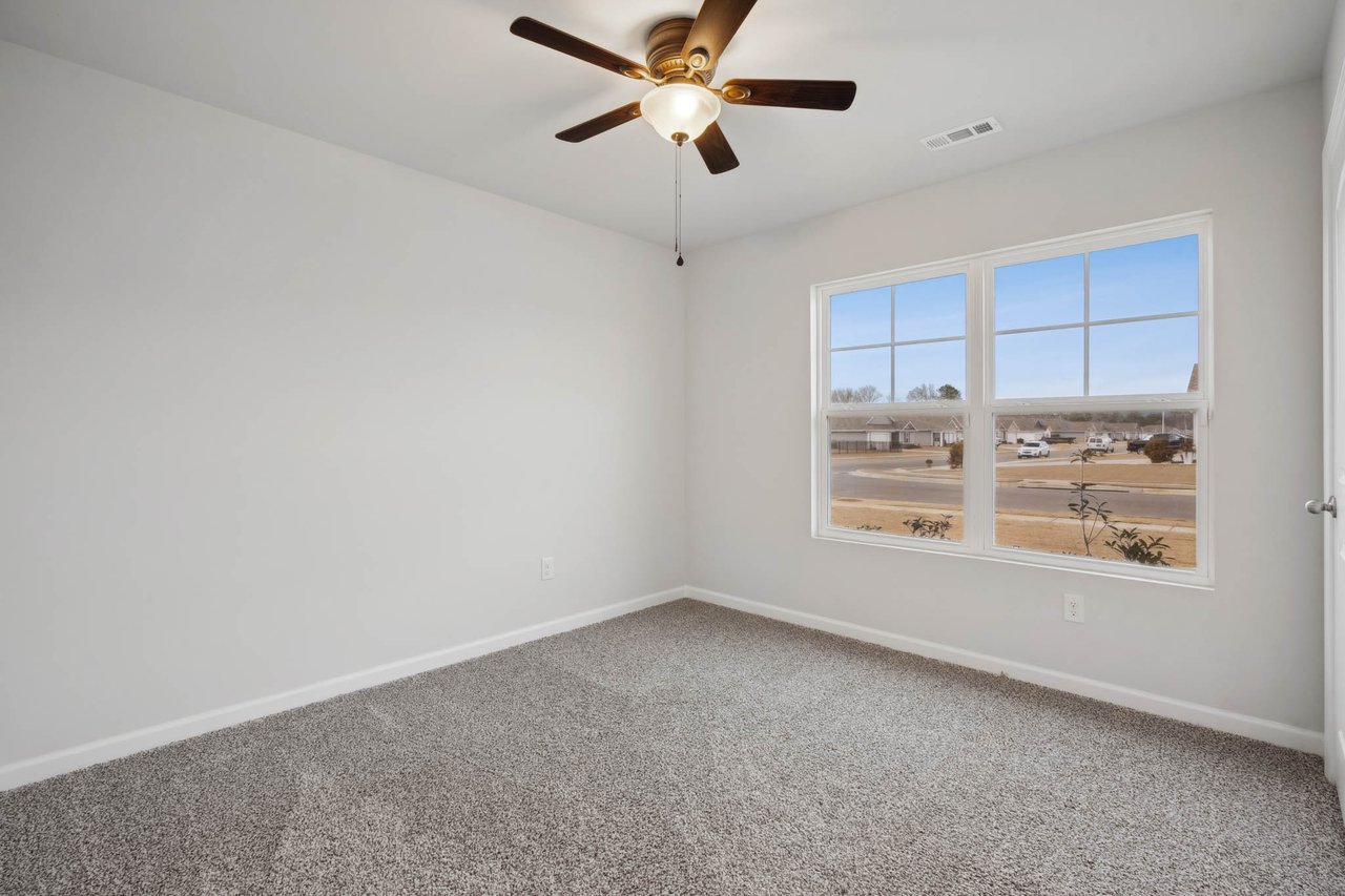 Adorable 4 Bedroom Bungalow in Owens Crossroads!!
