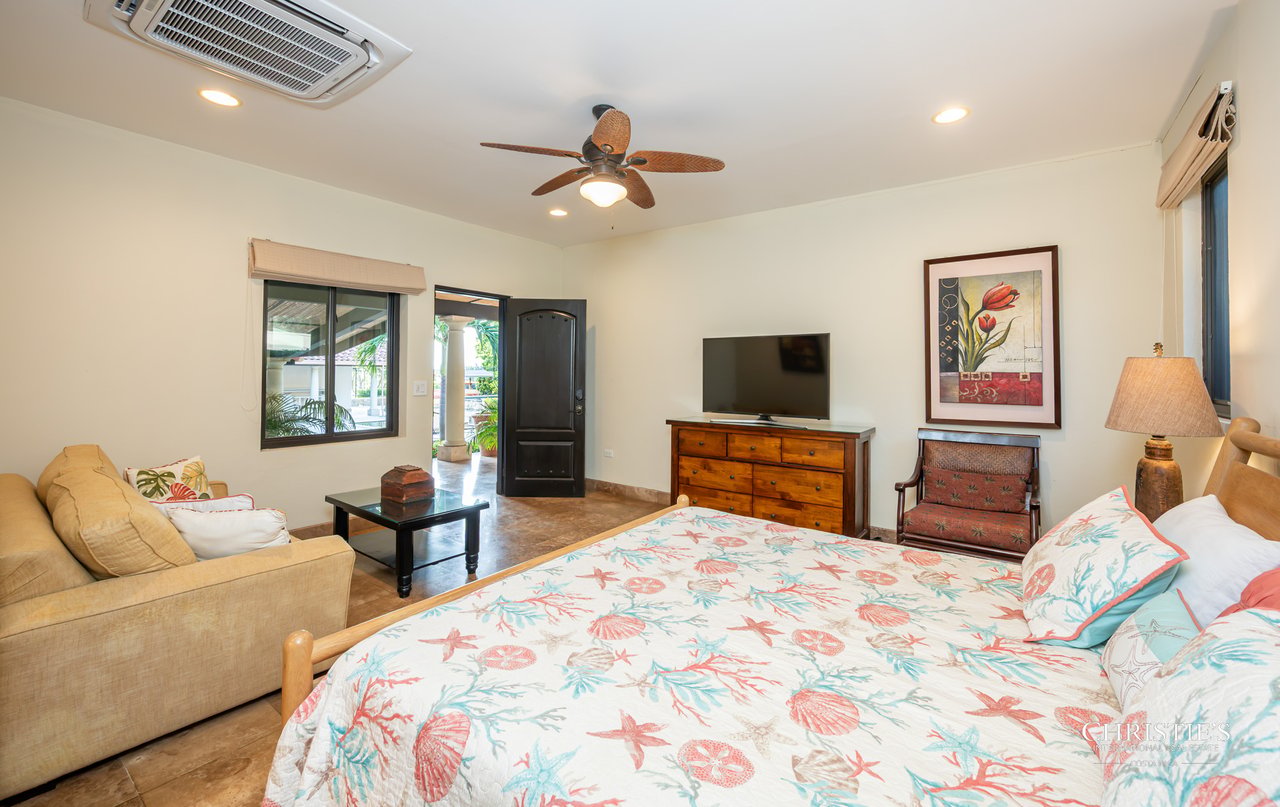 Casa Playa Bonita | Beachfront Luxury Estate in Playa Flamingo