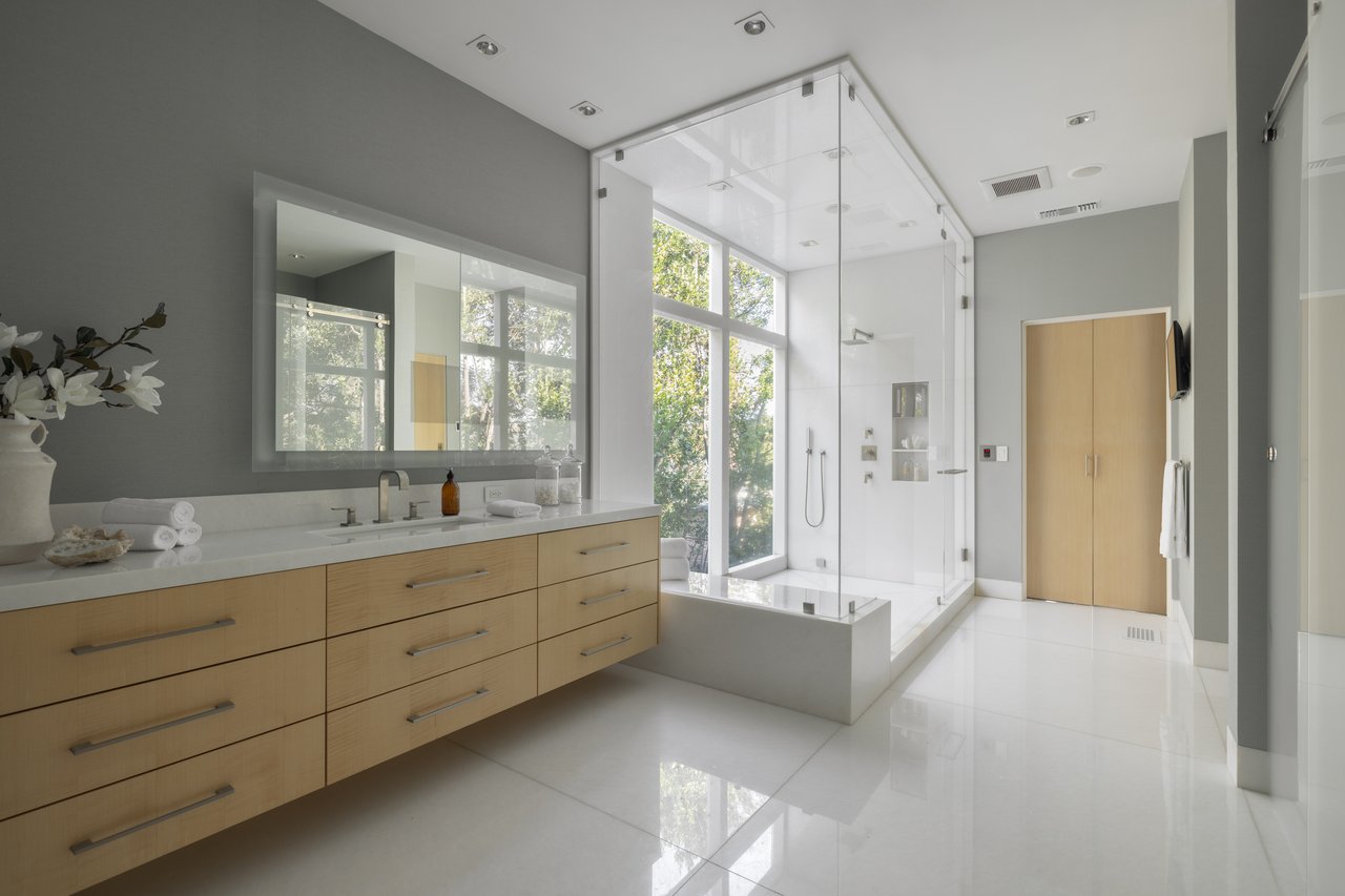 652 Chautauqua Blvd, Pacific Palisades 