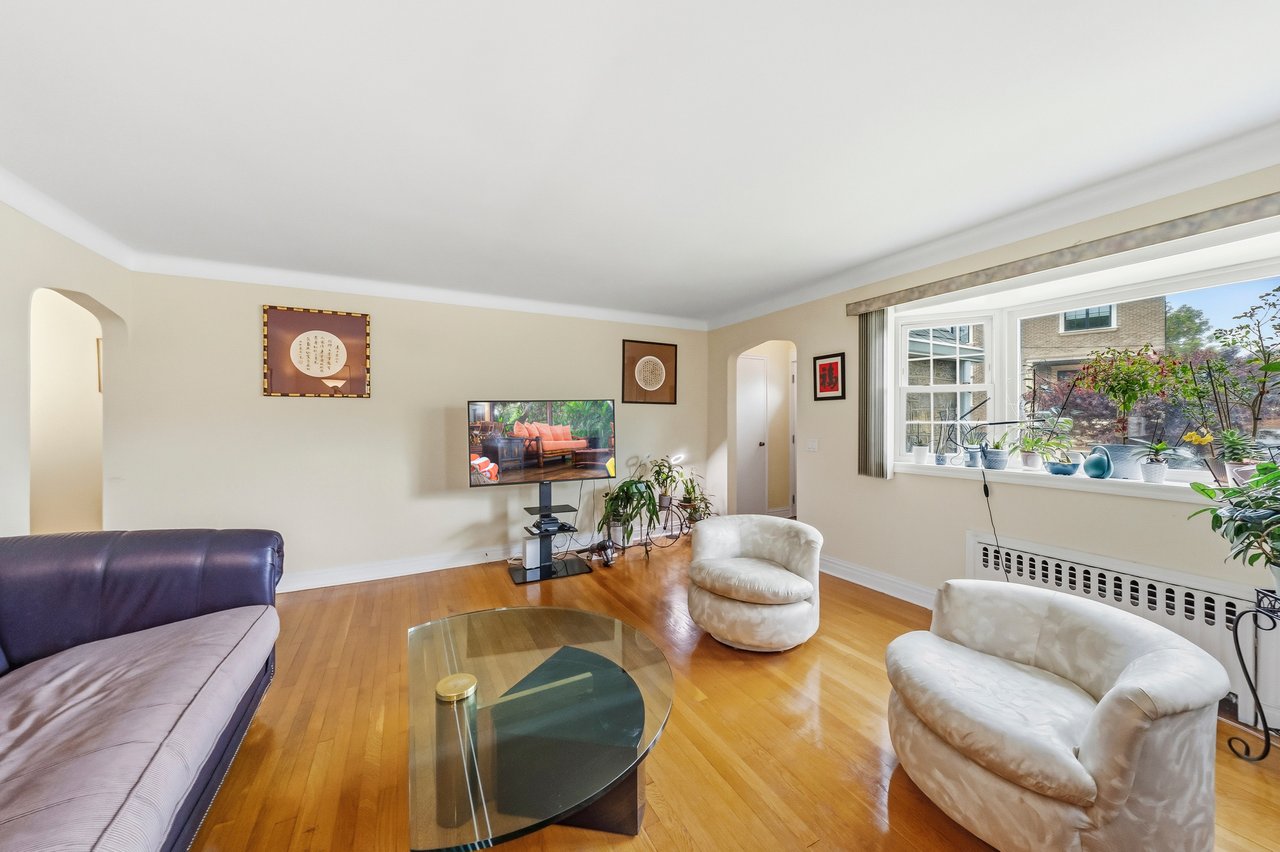 1028 Harvard Place, Fort Lee, NJ 07024