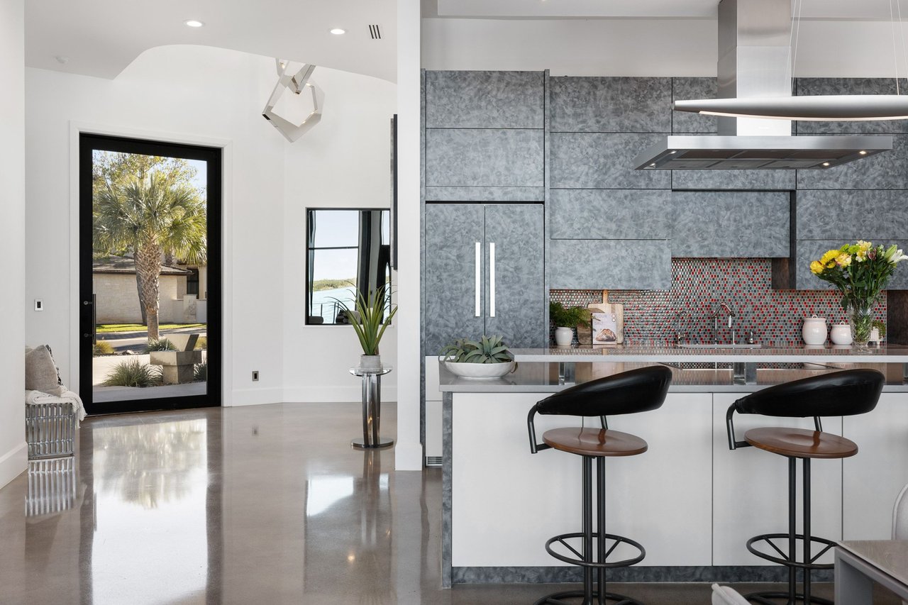 402 Lighthouse Drive