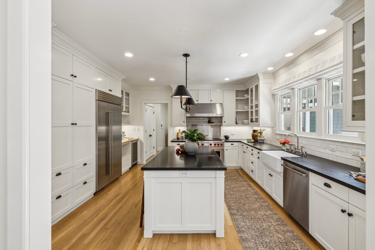 129 Sunnyside Avenue