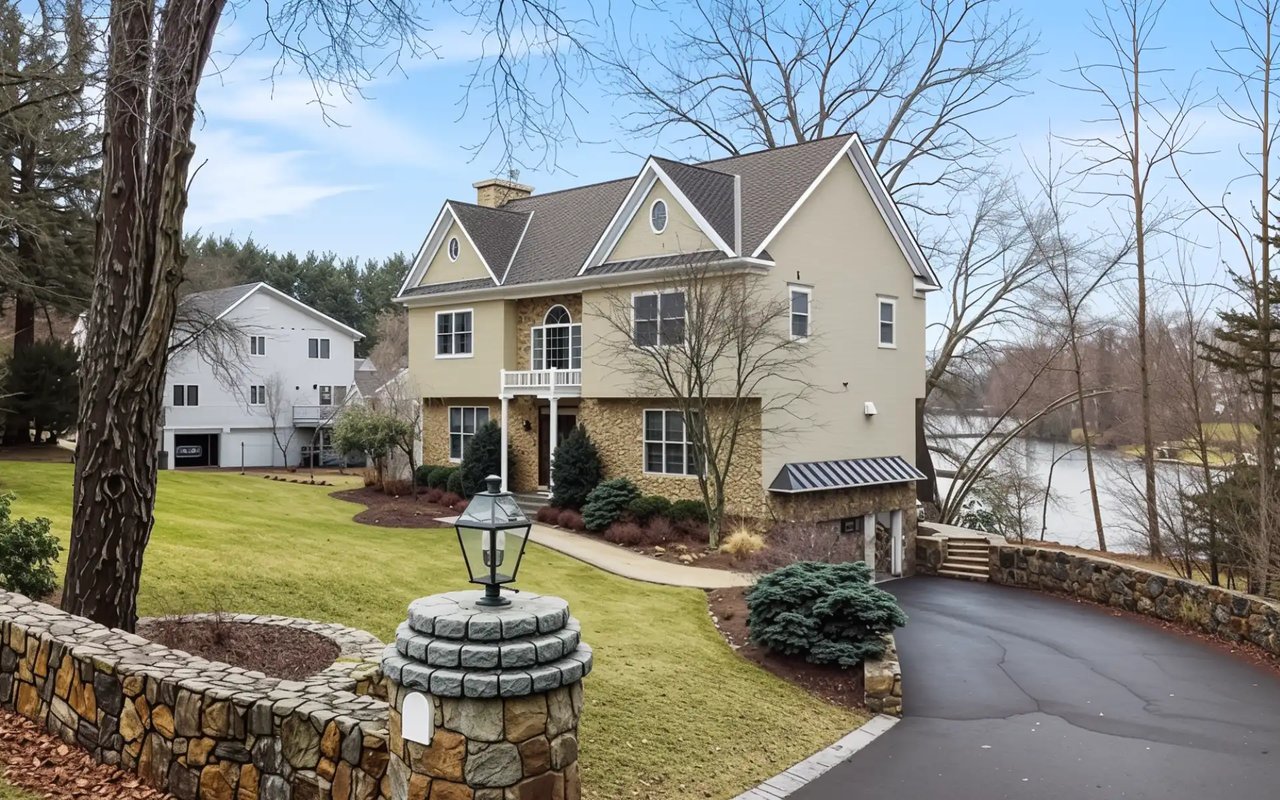 27 Old Black Rock Turnpike, Fairfield, CT 06824