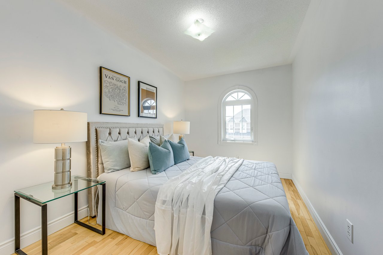 2281 Stone Glen Cres