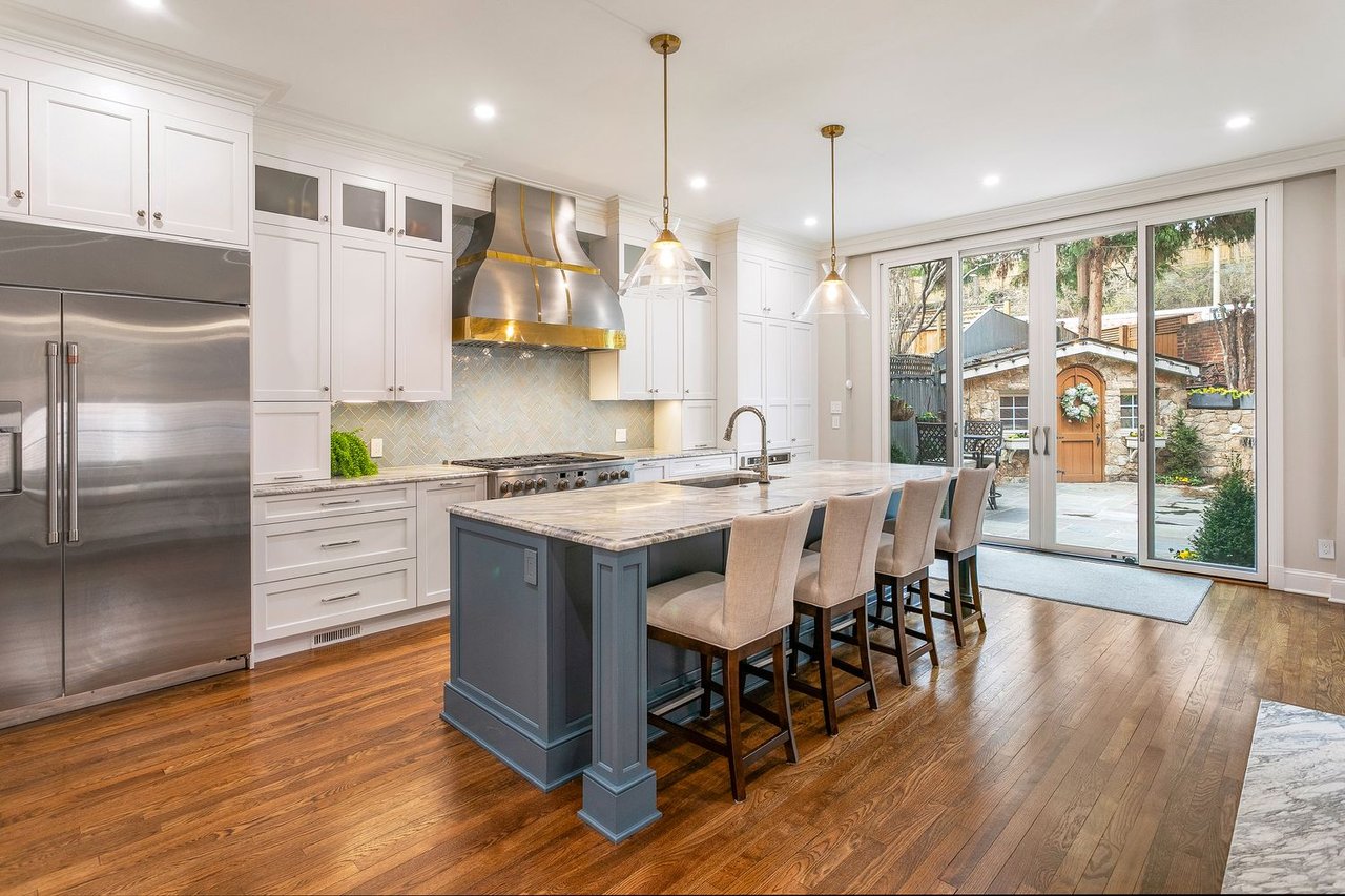 3323 Reservoir Rd NW