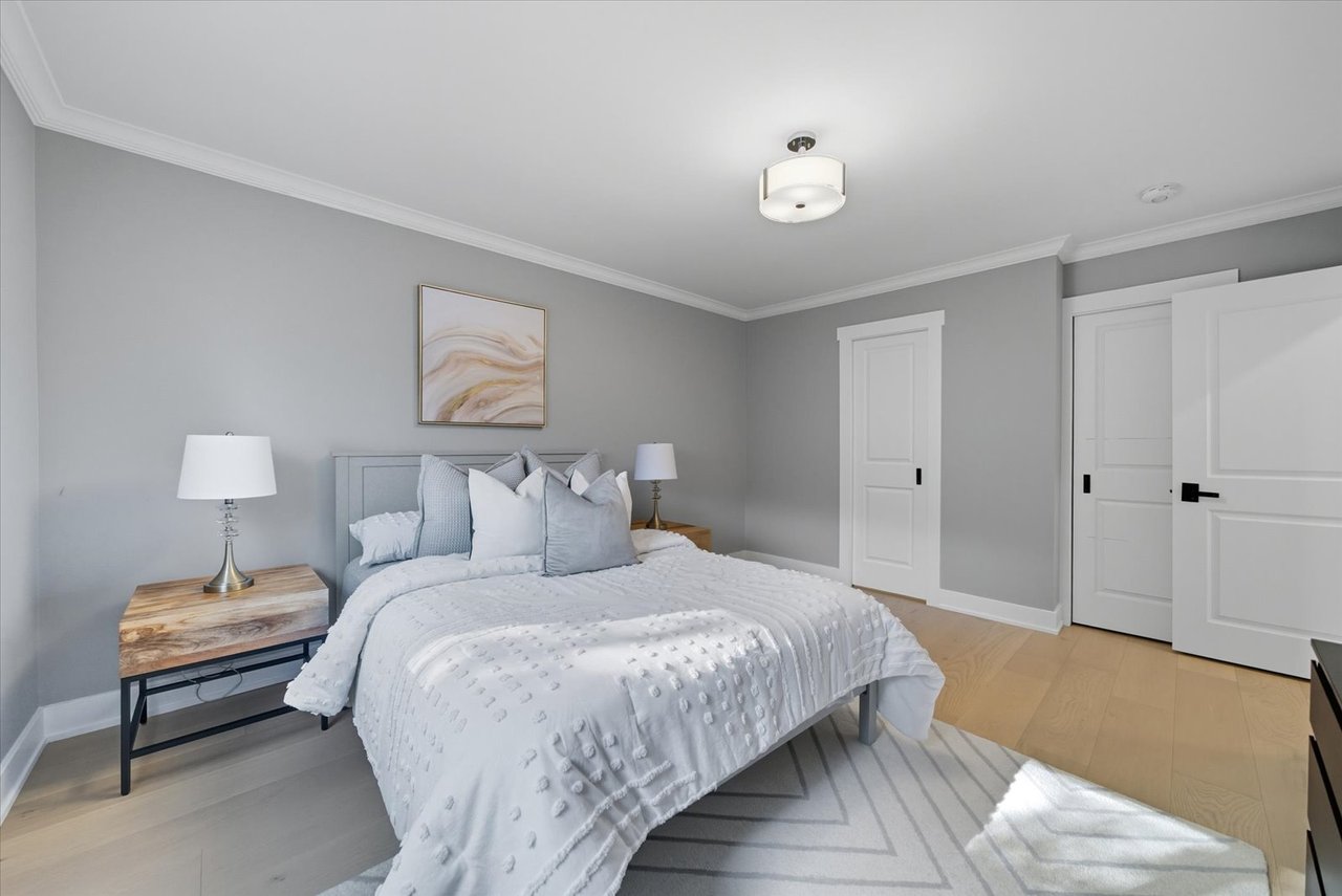 11 Avondale Cres 