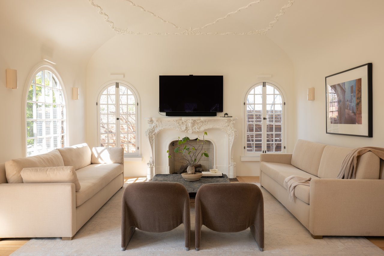 330 N Arden Blvd, Hancock Park