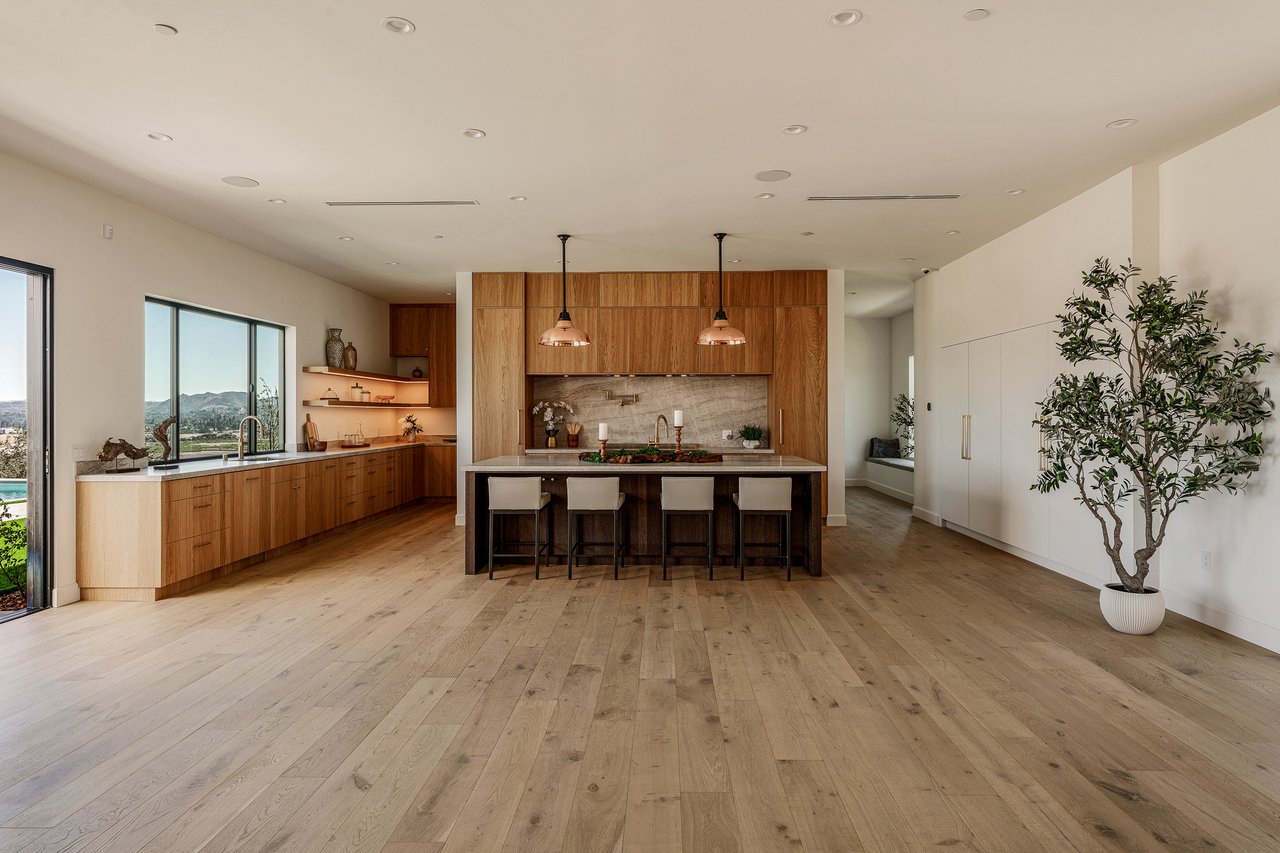 22328 S Summit Ridge Cir