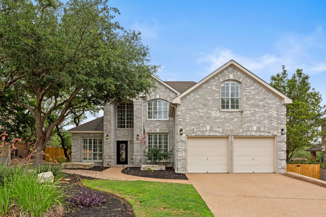 Elegant Cul-de-Sac Retreat in Steiner Ranch with Main-Level Guest Suite