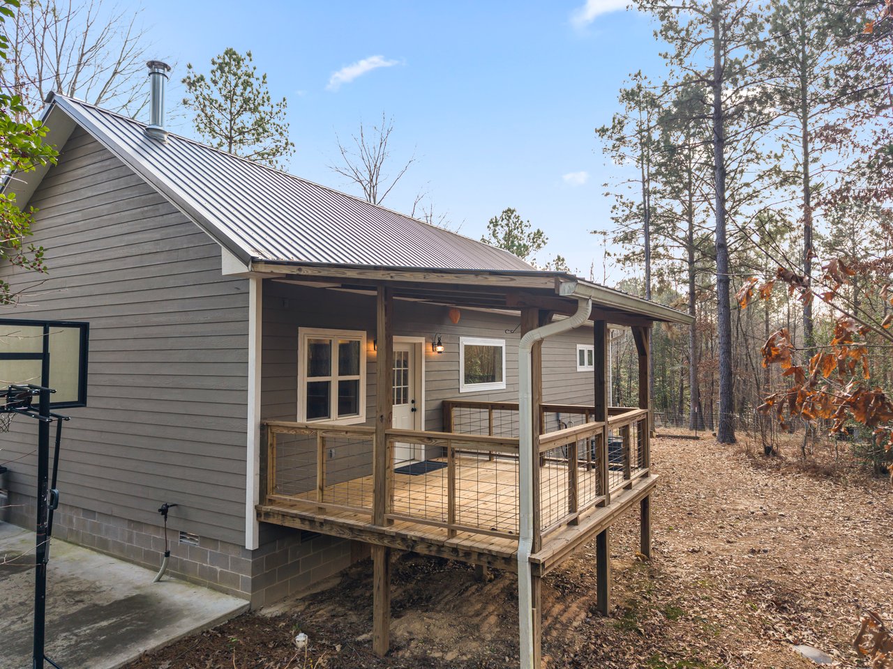 Thunder Mountain Homestead