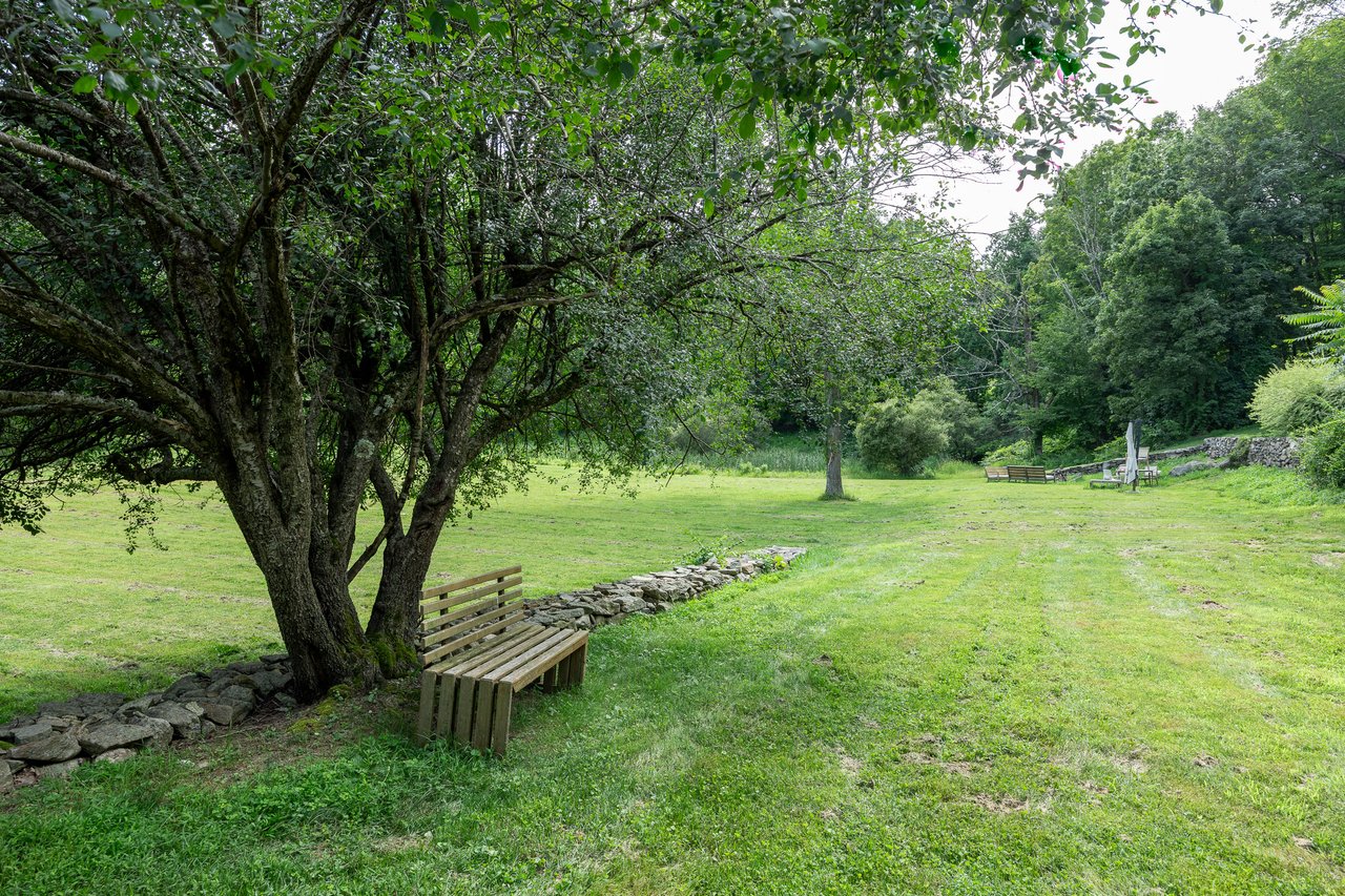 401 Woodmont Road
