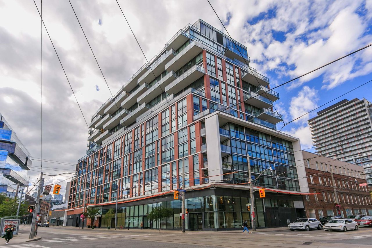 318 King St E, #215