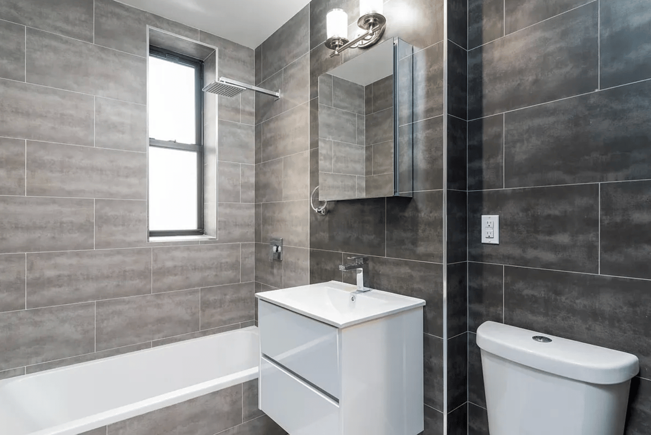 921 Washington Avenue #209