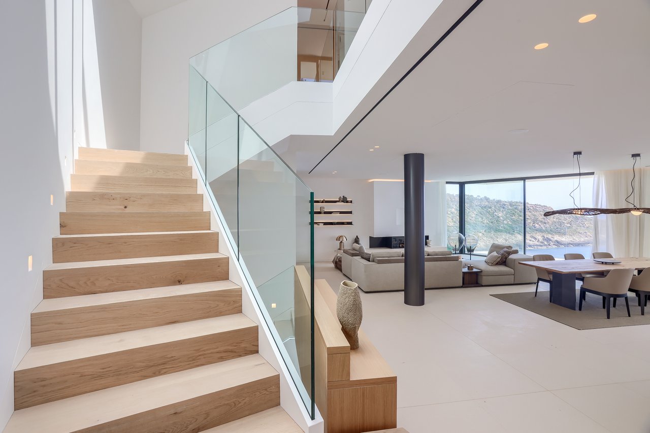 Modern Villa in The Exclusive El Toro Community