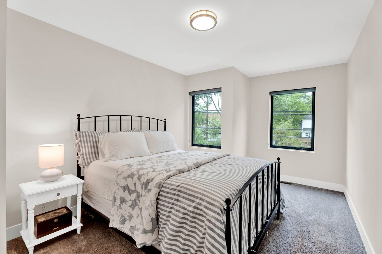 710 E Parent Ave