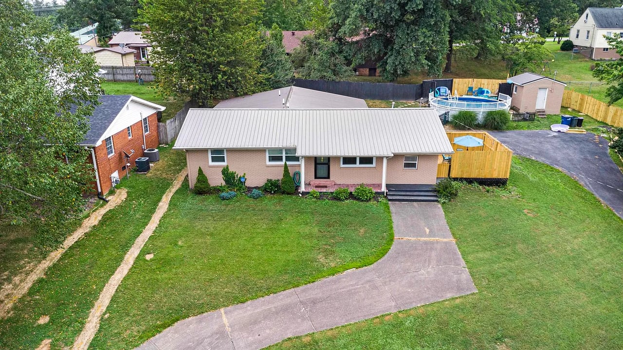 3544 Willis Ave