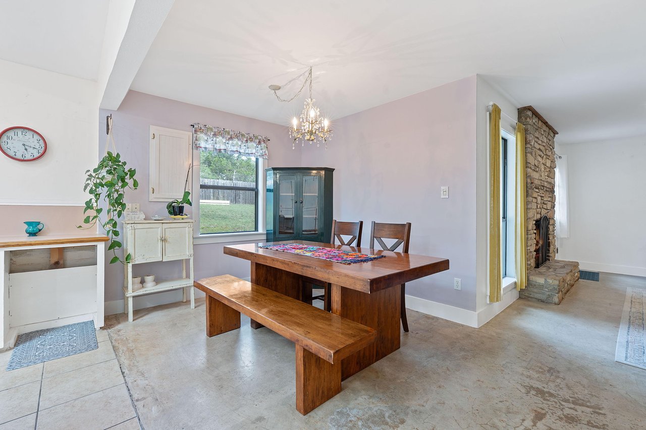8705 S View Rd, Austin