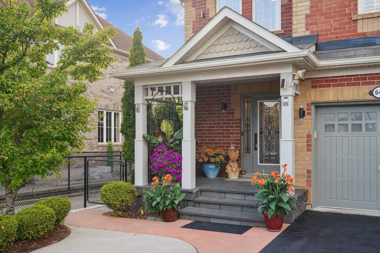 Family Living Backing onto Nature’s Beauty