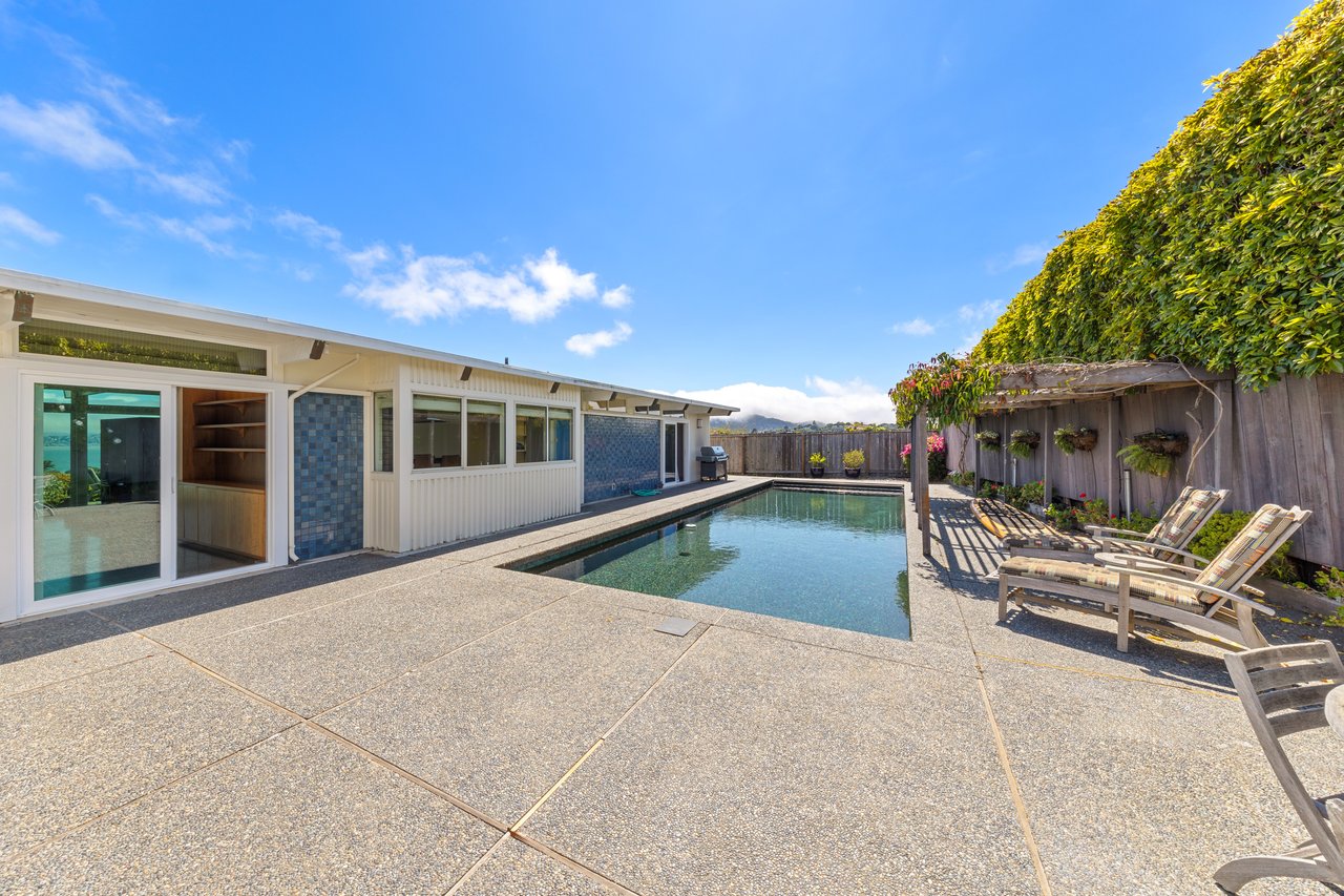 240 Loma Ave