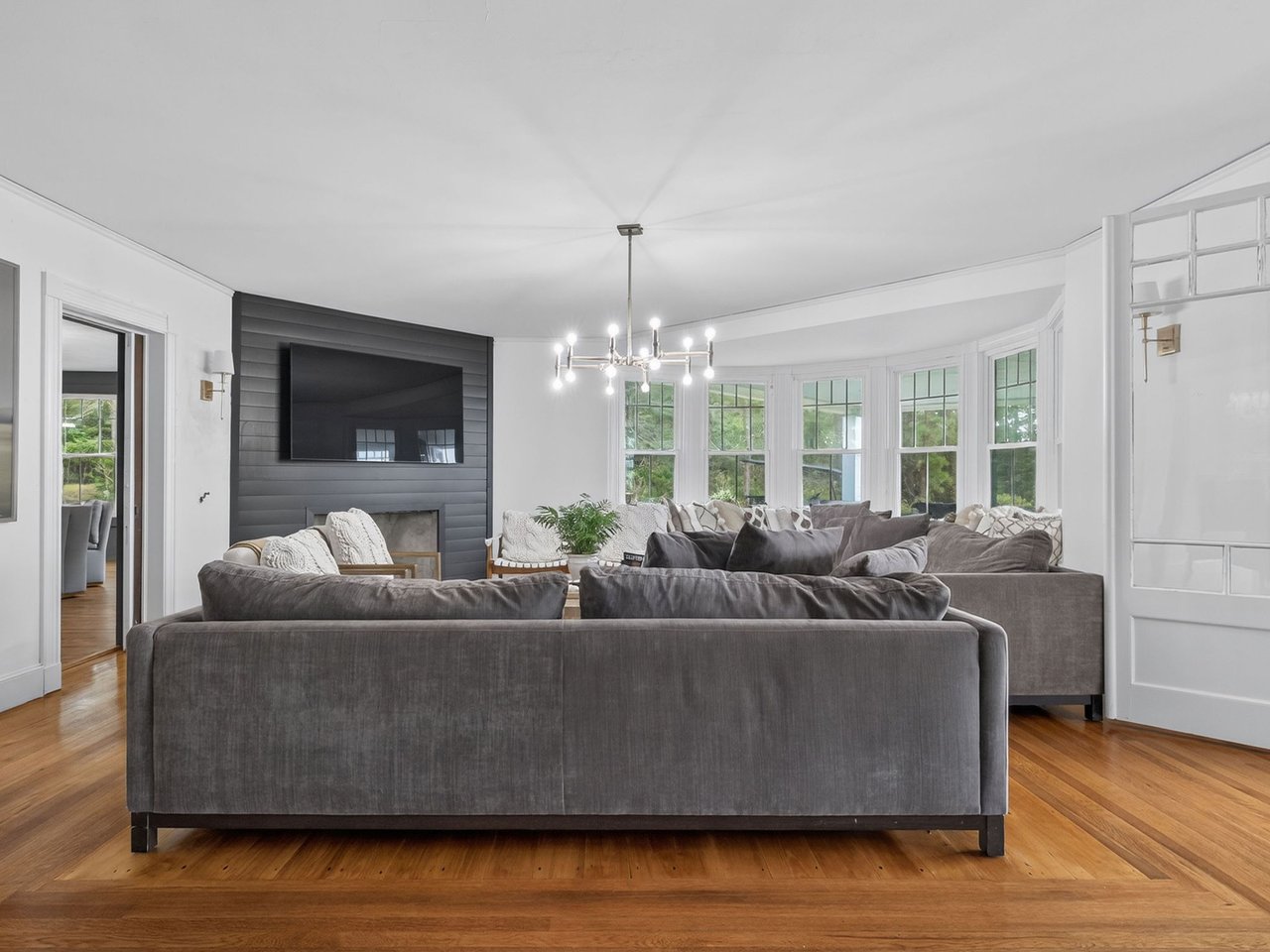 Waterfront Off Market Private Exclusive 