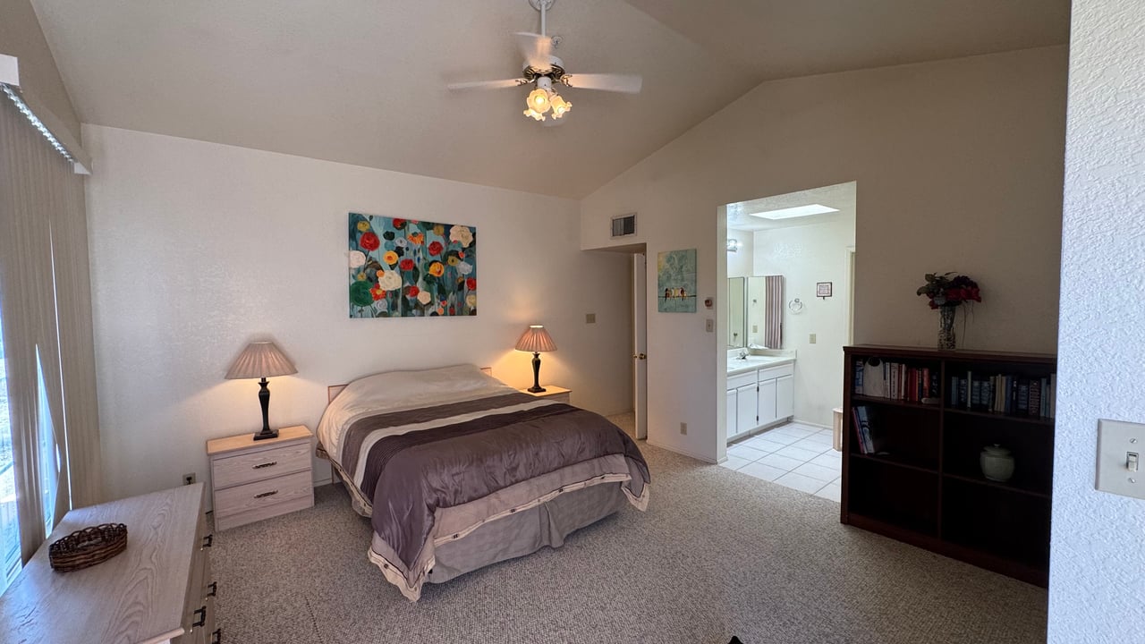 1650 Smoketree Ave S 121 (Rotary Beach/Park)