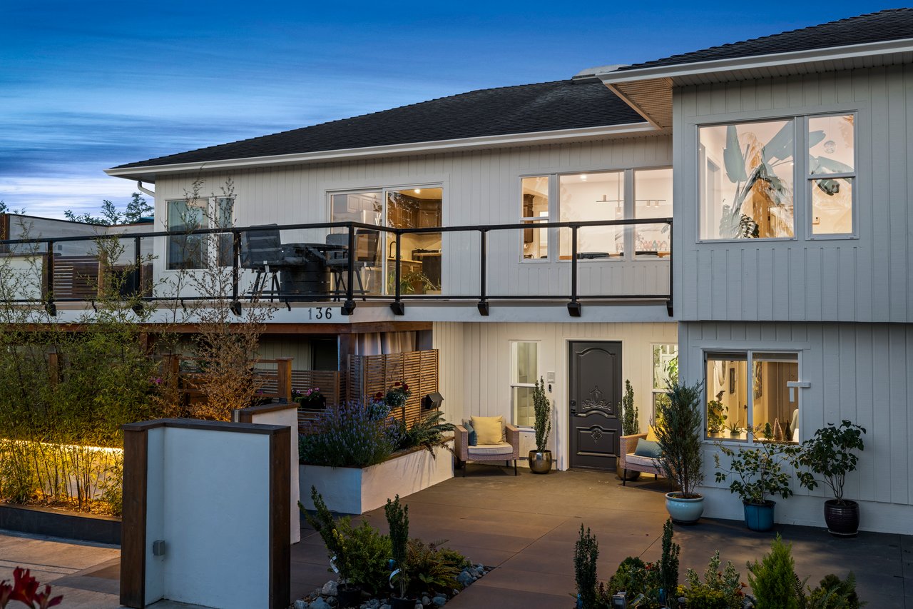 136 Maquinna Crescent 