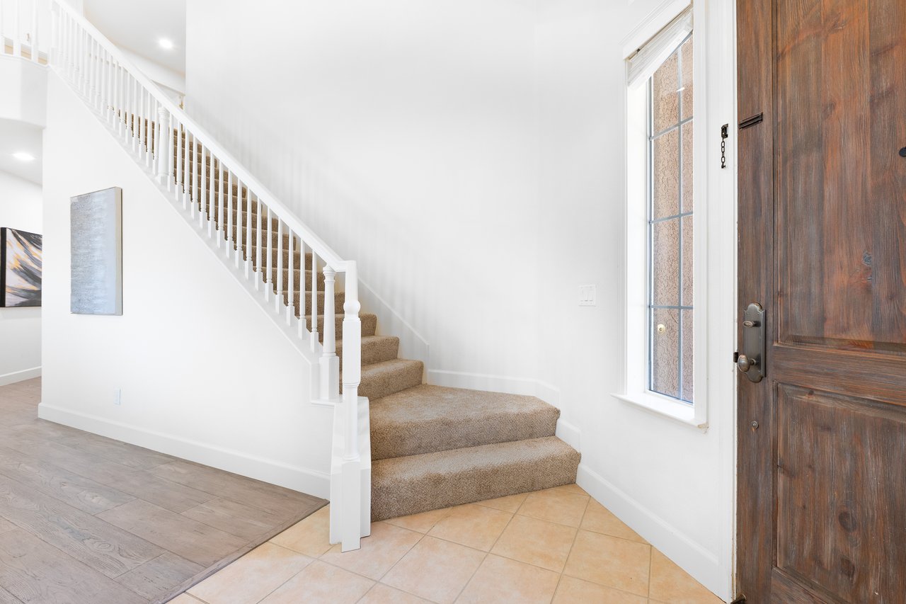 5947 Pala Mesa Dr