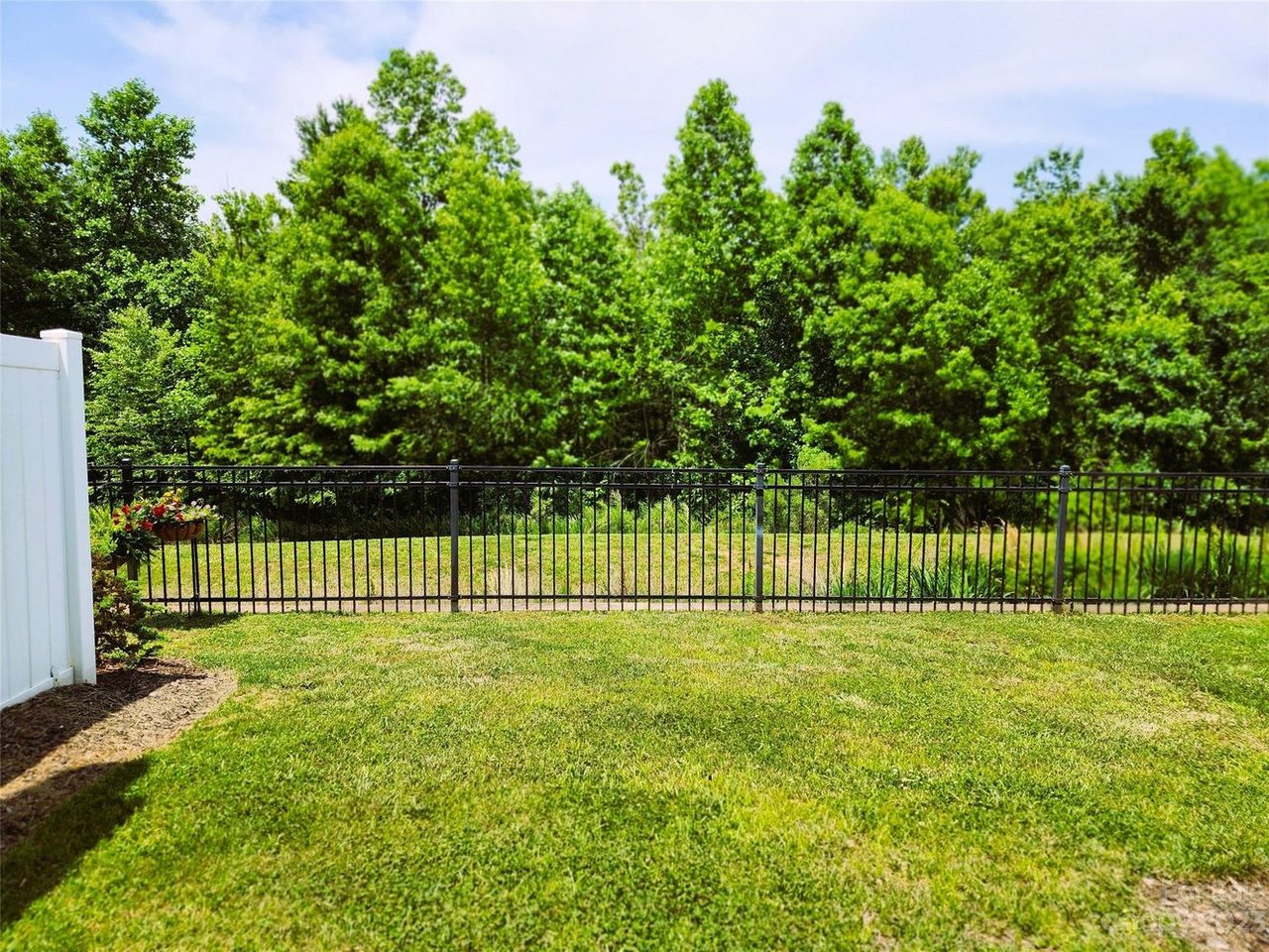 129 Beverly Chase Ln