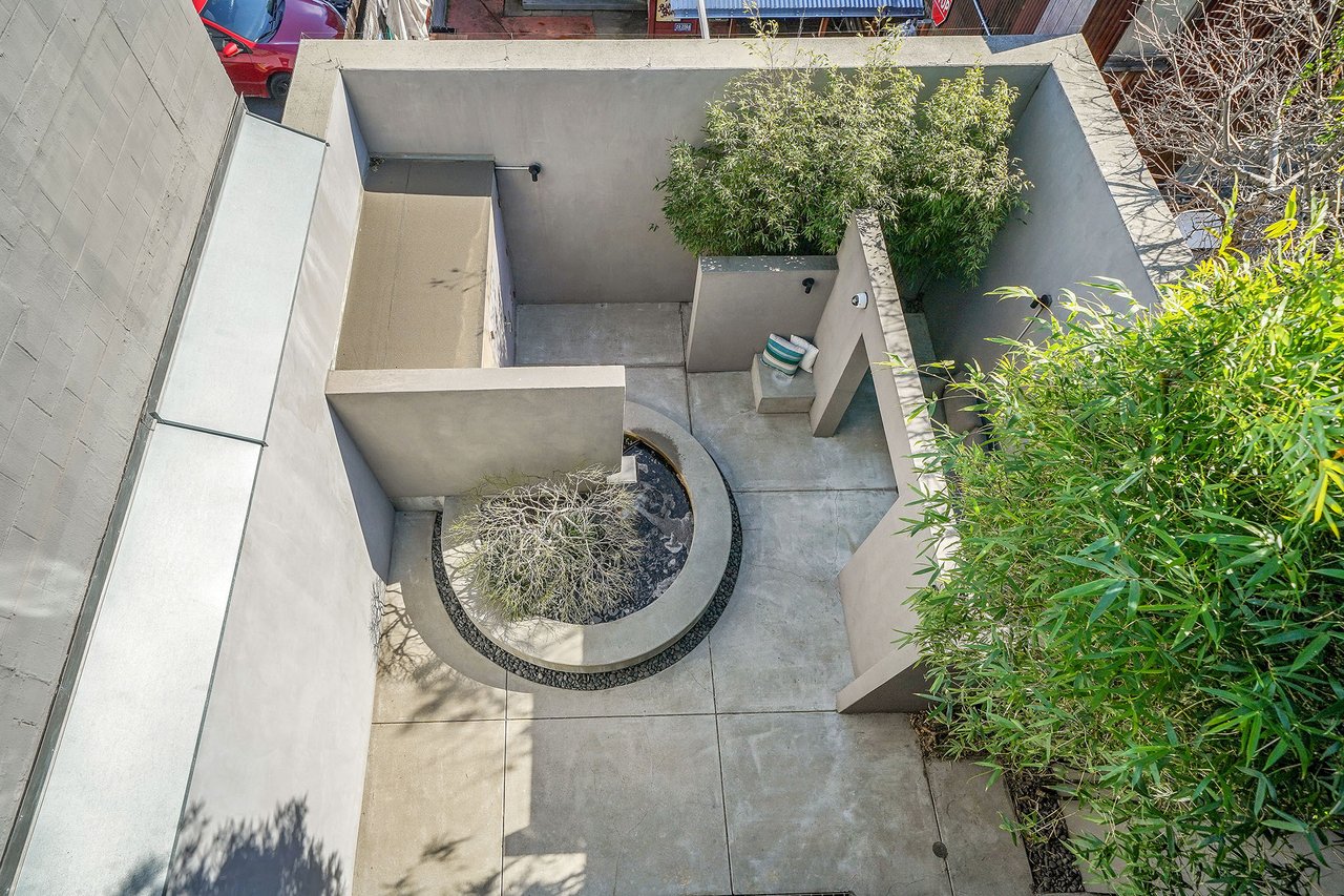 55 Sheridan St