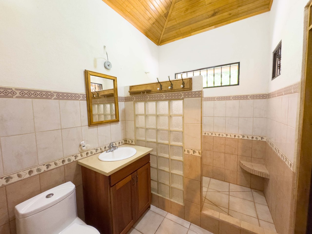 Valley of the Horses , Multi-Home Mountain Retreat -Dominical