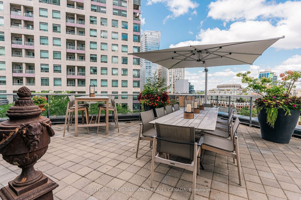 PERFECT SUITE IN YORKVILLE