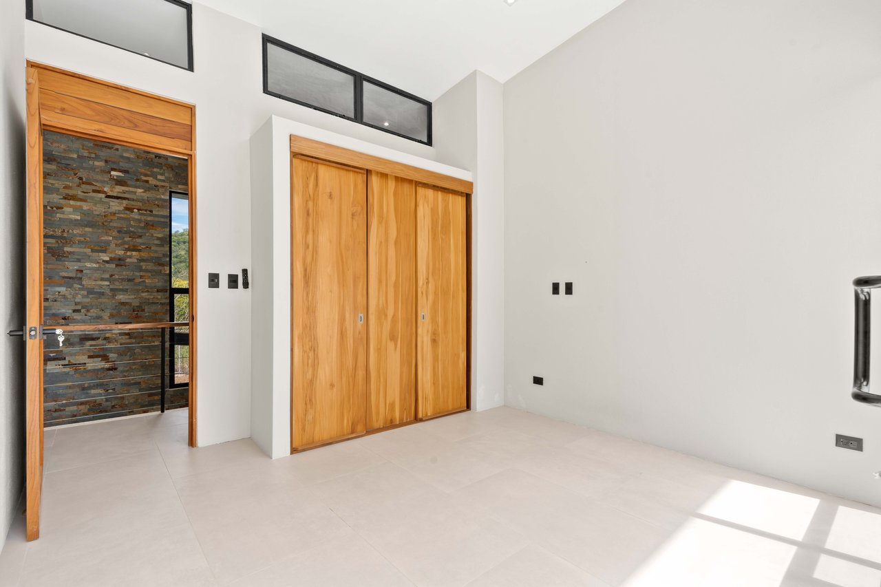 Villa Raoli | Get ready to live in your dream home in the stunning Pacific Heights!