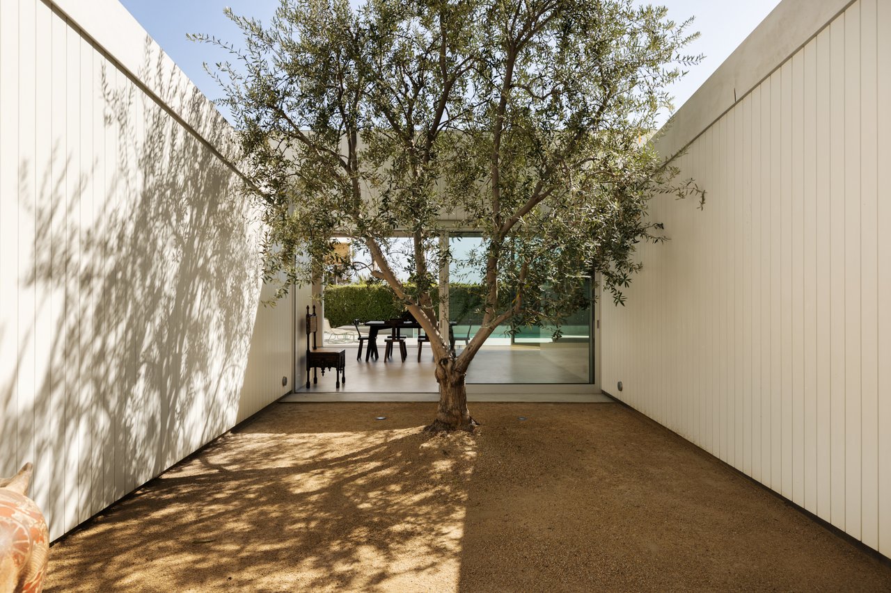 1549 Rising Glen Rd, Sunset Strip