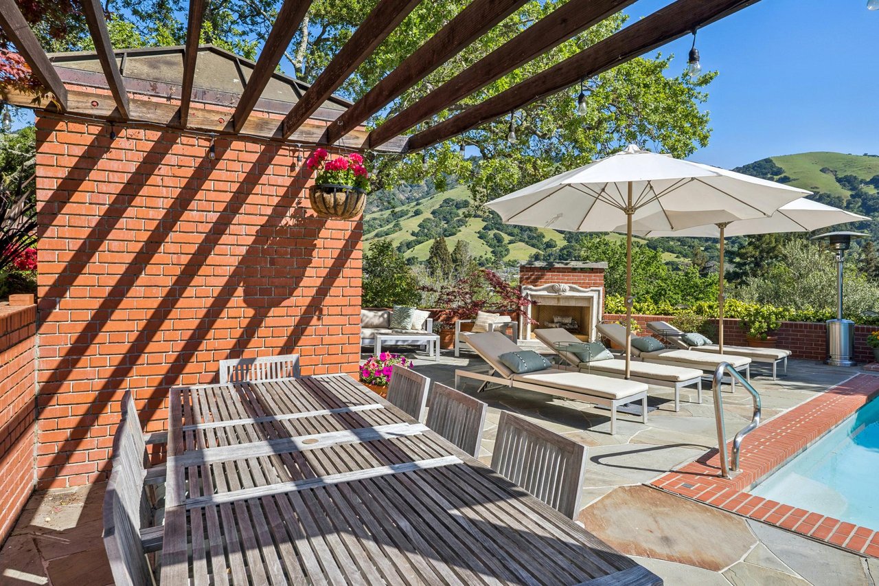 10 Maoli Drive, San Rafael