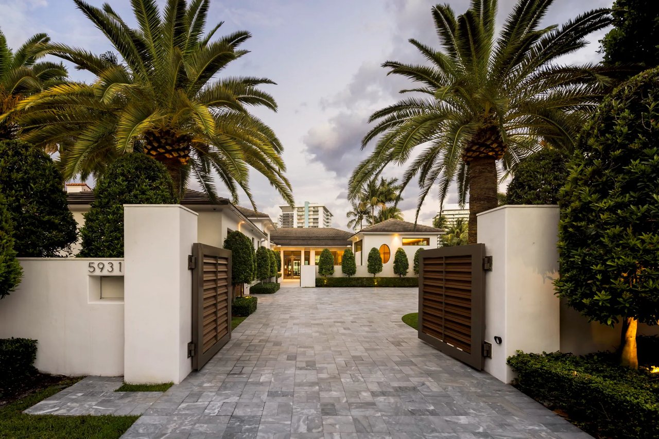 Pine Tree Drive, Miami Beach Waterfront