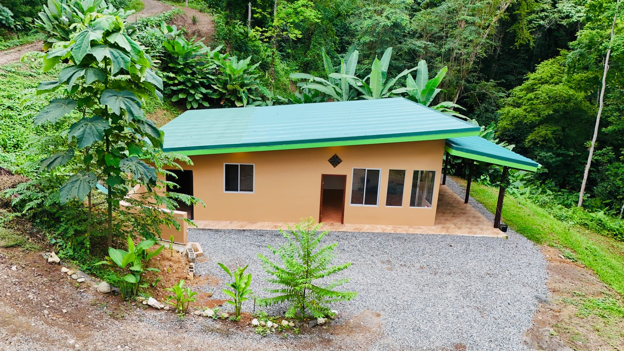 Fire Sale Investment Opportunity in Jardines del Morete | 2 Bed | 2 Bath Home with River Access