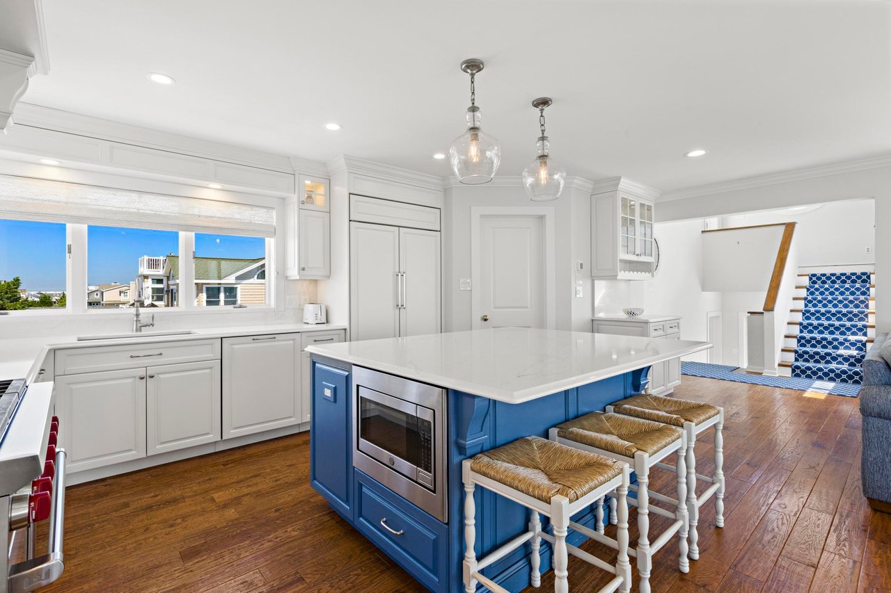 10 11th Street