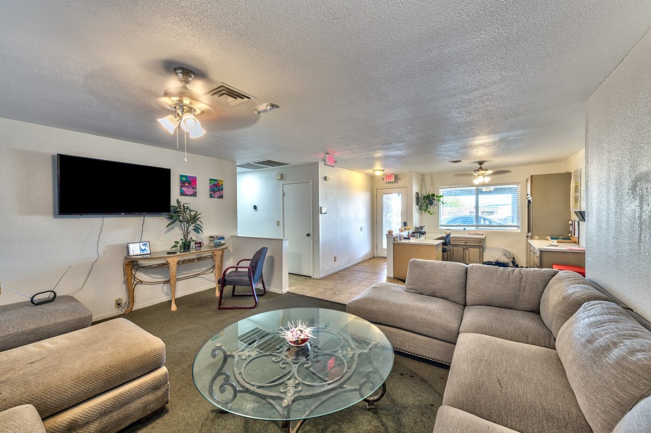 2545-2595 S Torrey Pines