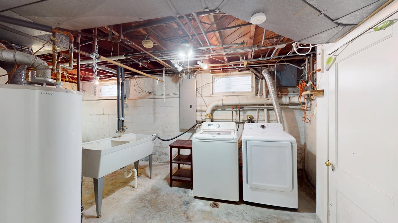 4512 Saratoga Avenue