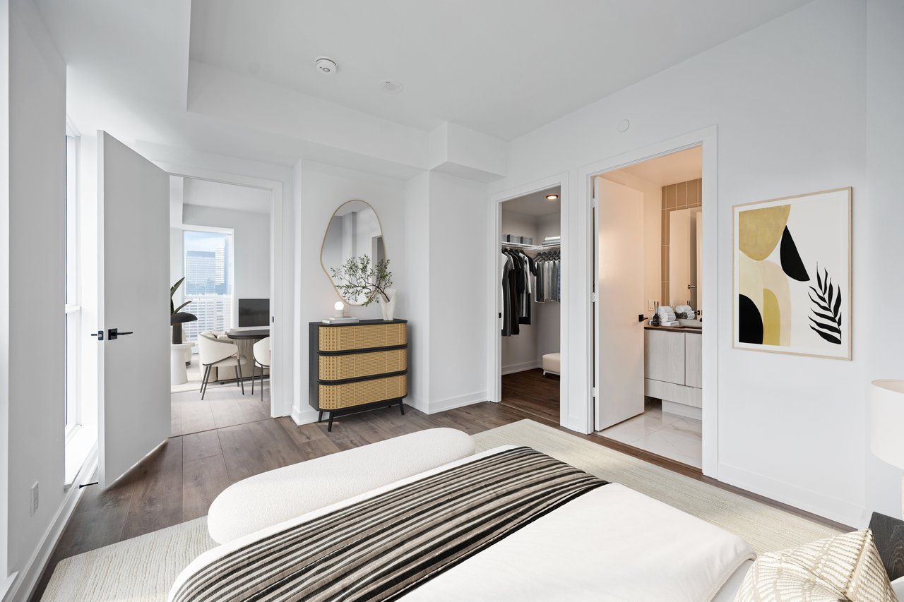 327 King Street W, Toronto C01 Unit: 3806
