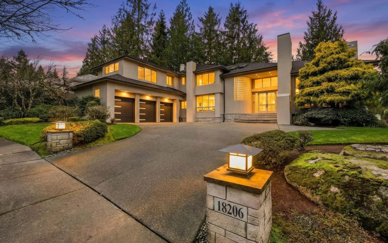 Custom-Built Lochwood-Lozier Home in Montreux
