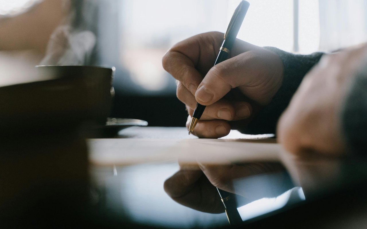 12 Tips For Writing A Compelling Offer Letter That Will Win Sellers Over