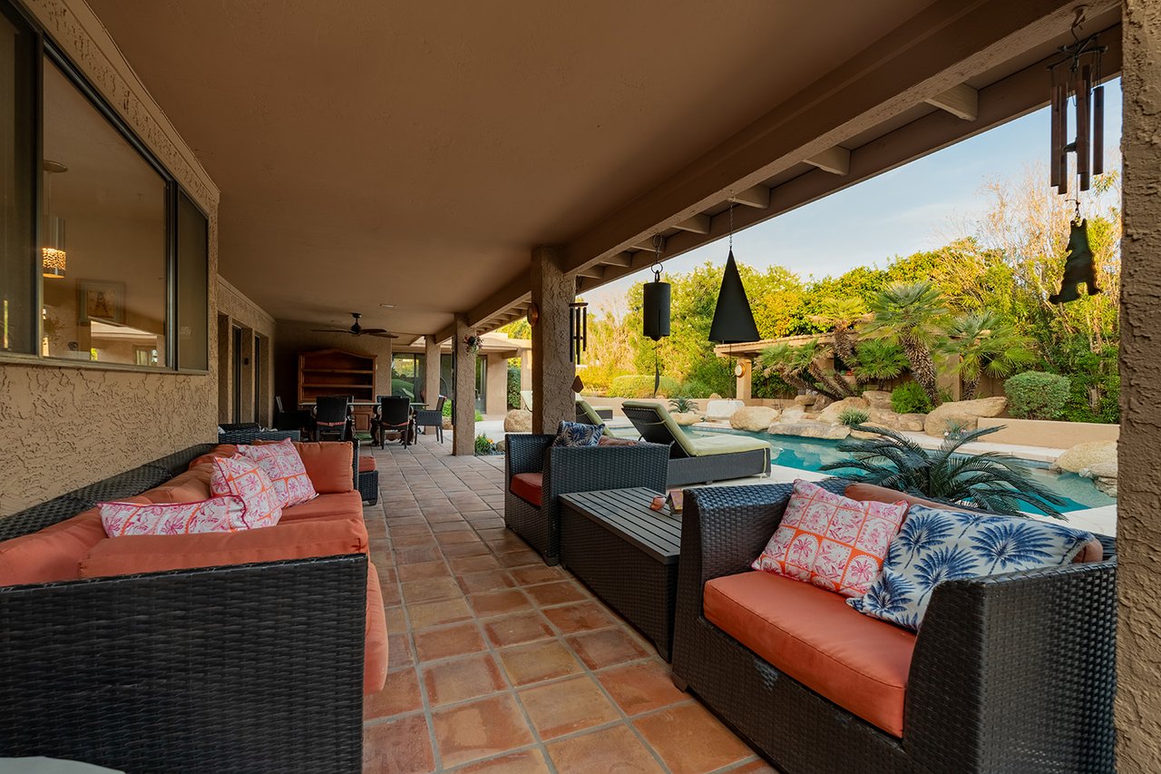 7507 N VIA DE LOS LIBROS