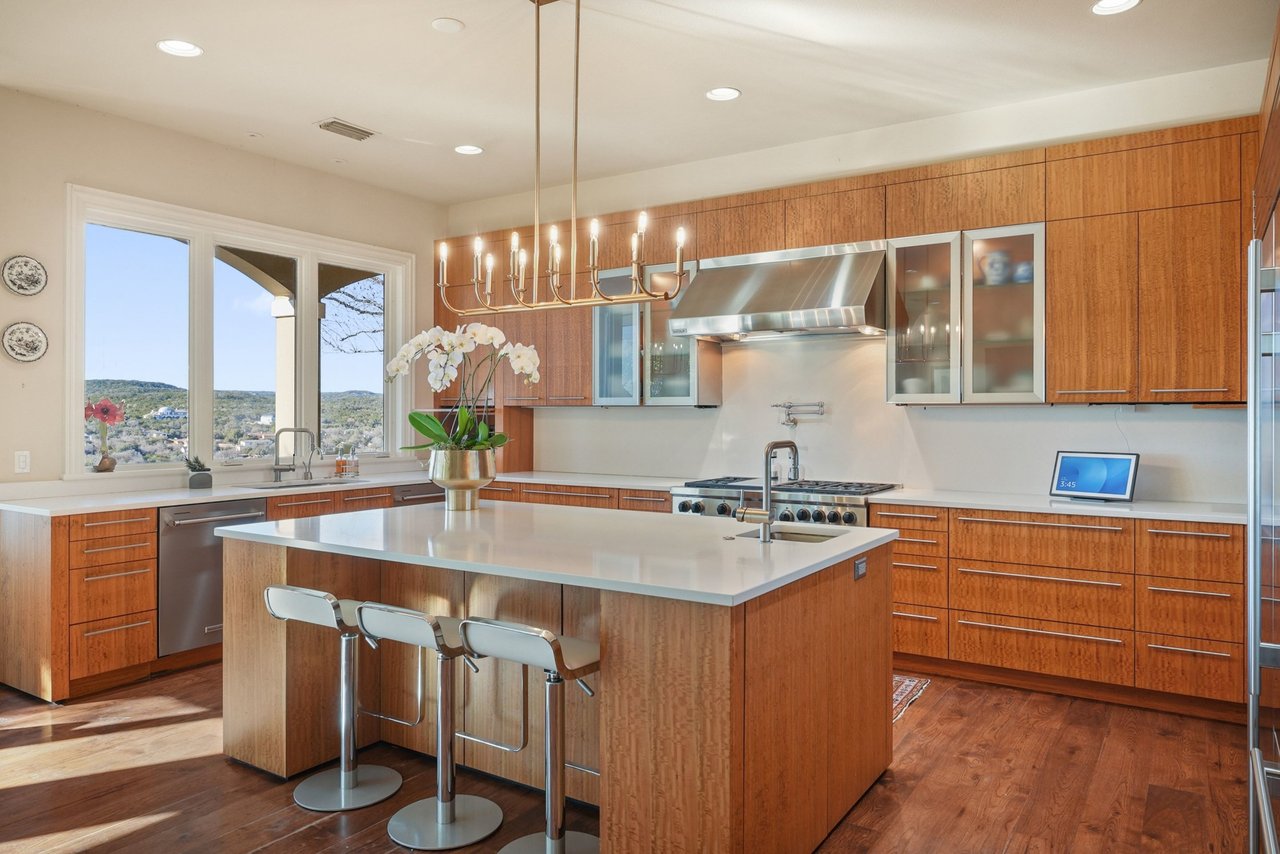 3800 Hunterwood Point