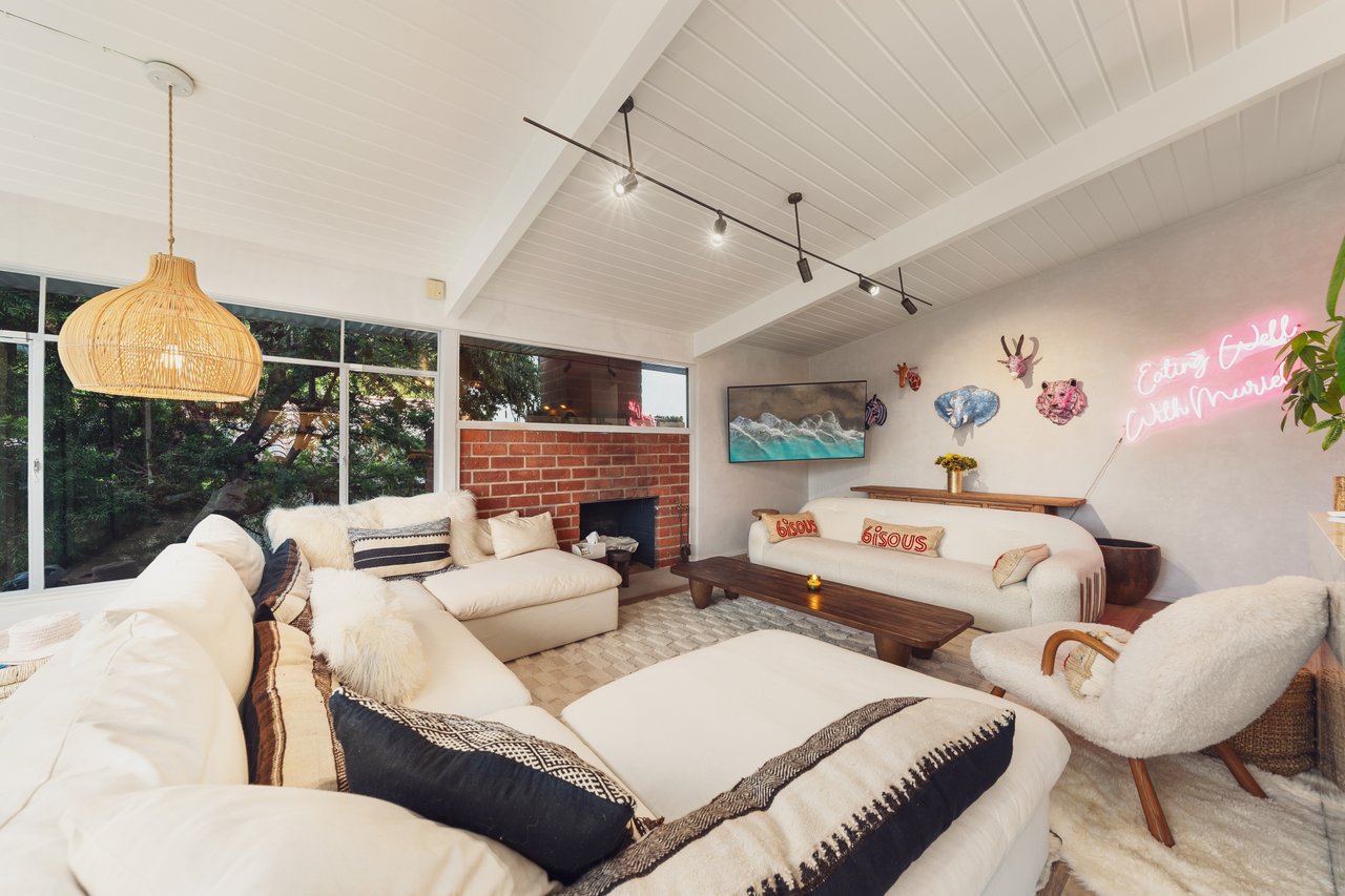 295 Mabery Rd, Santa Monica
