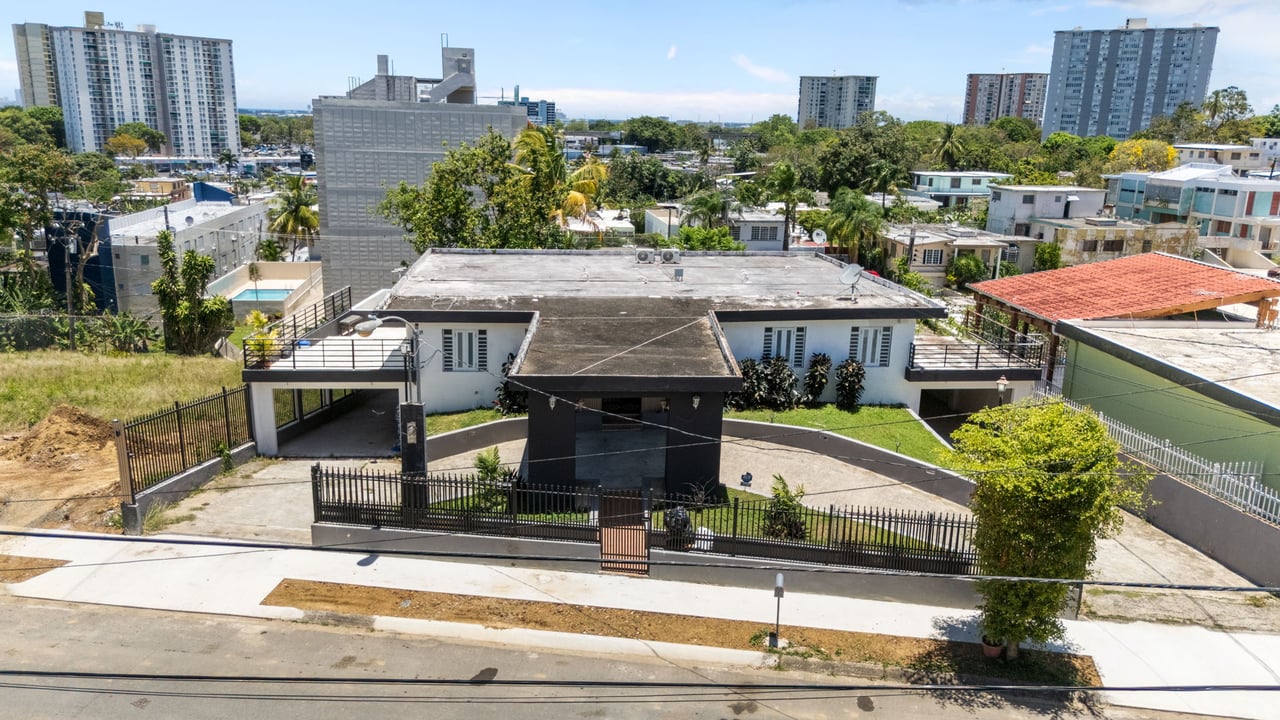 Income-Producing Multifamily with Pool Minutes from SJU Airport