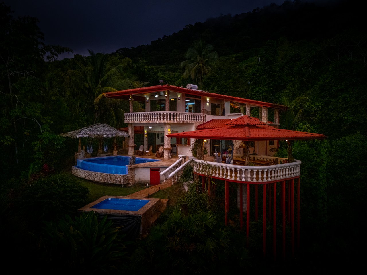 Castillo Puesta del Sol, Escalares - 