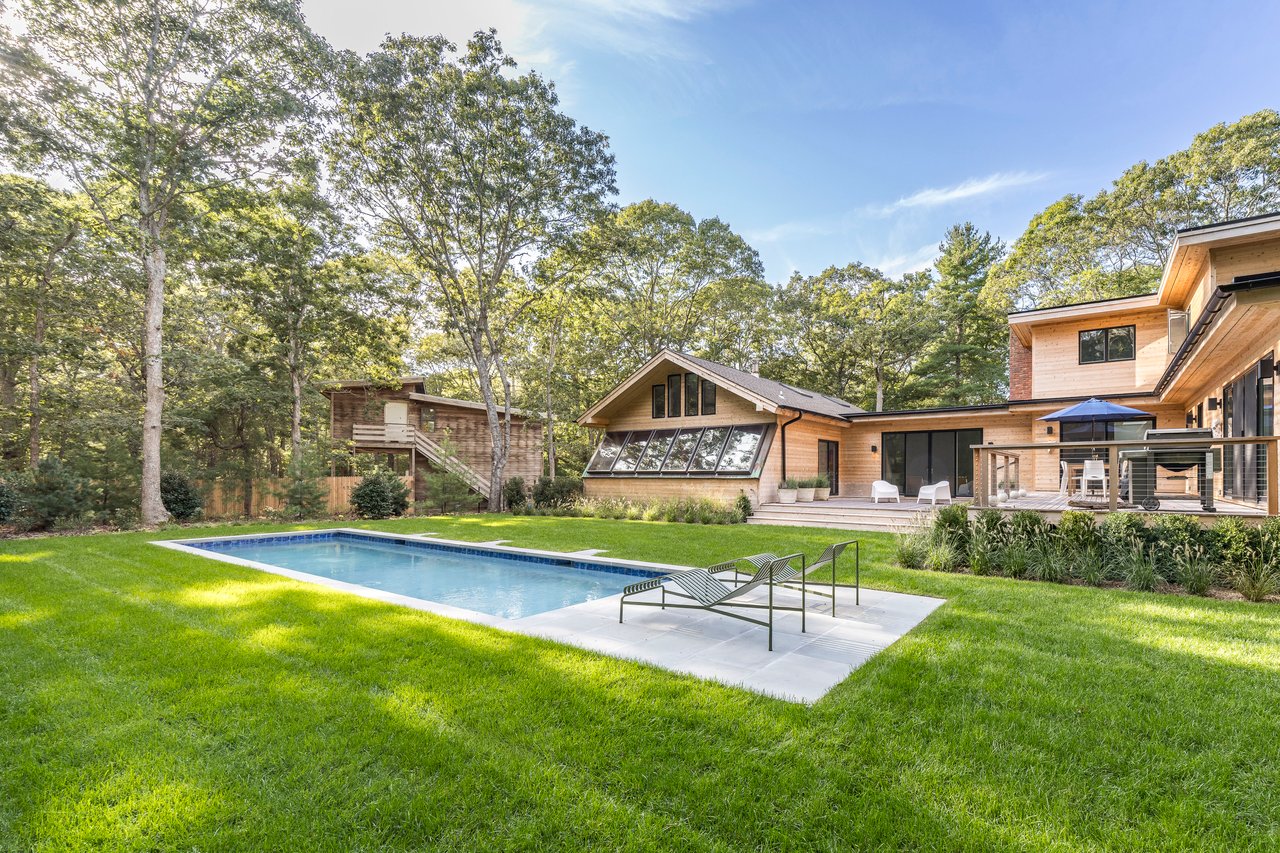 21 Saddle Lane, East Hampton